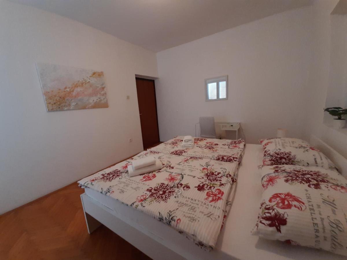 Apartmán Family House Rebeka Ugljan Exteriér fotografie