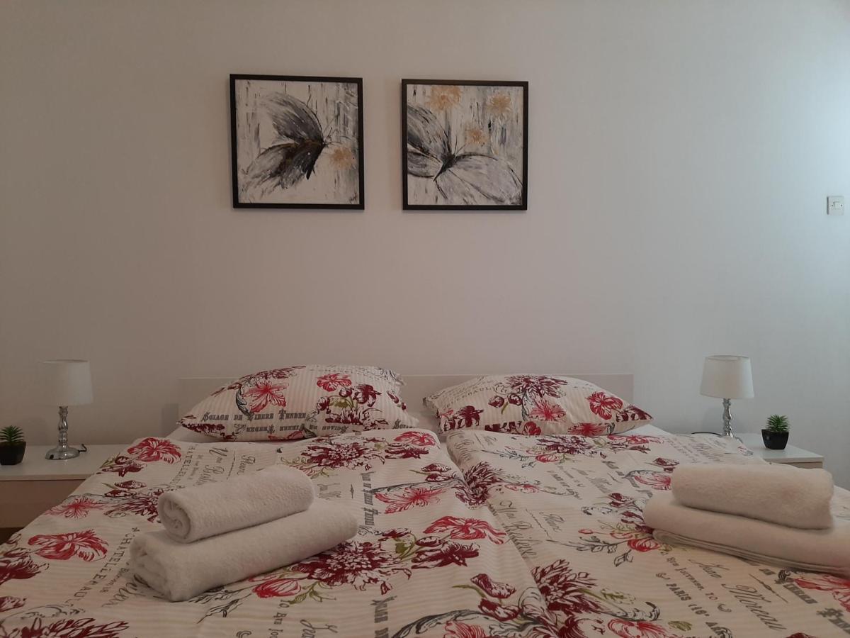 Apartmán Family House Rebeka Ugljan Exteriér fotografie