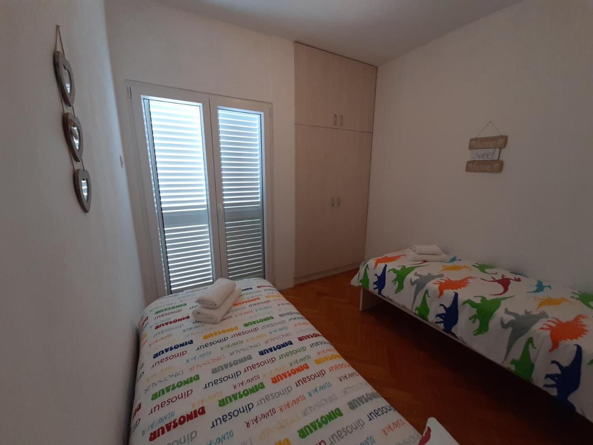 Apartmán Family House Rebeka Ugljan Exteriér fotografie