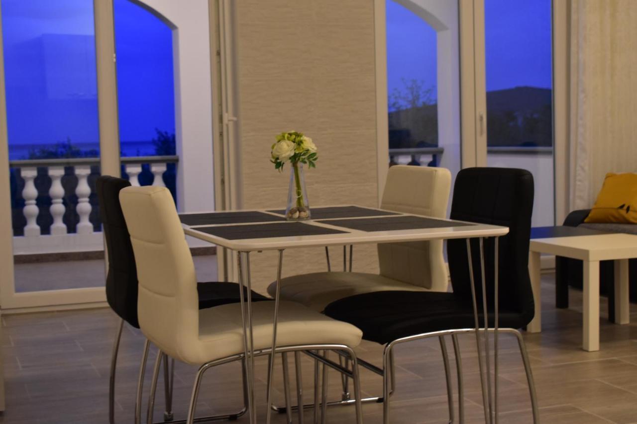 Apartmán Family House Rebeka Ugljan Exteriér fotografie